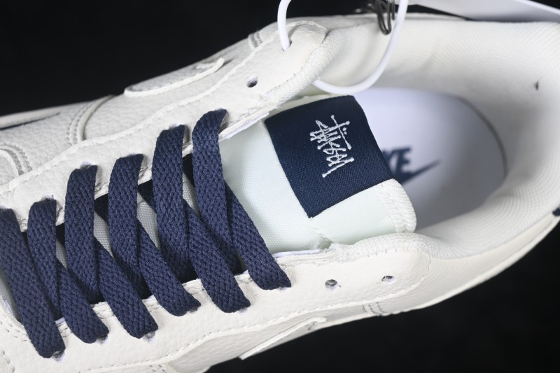 Nike Air Force 1 '07 Low Casual Skateboarding Shoes with Full-Length Air Cushion - HO7788-101