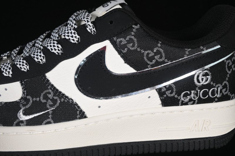 Nike Air Force 1 '07 Low Classic Basketball Shoes in Black and White - MM3399-810