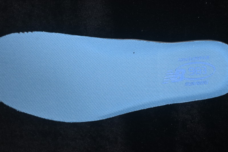 New Balance NB983 Retro Casual Running Shoes for Men and Women - U983PB