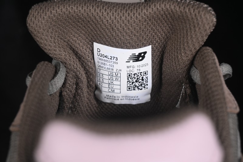 New Balance 204 Retro Casual Running Shoes with Breathable Mesh Upper - U204L273