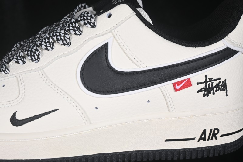 Nike Air Force 1 '07 Low Sneakers with Full-Length Air Cushion - GS2288-007
