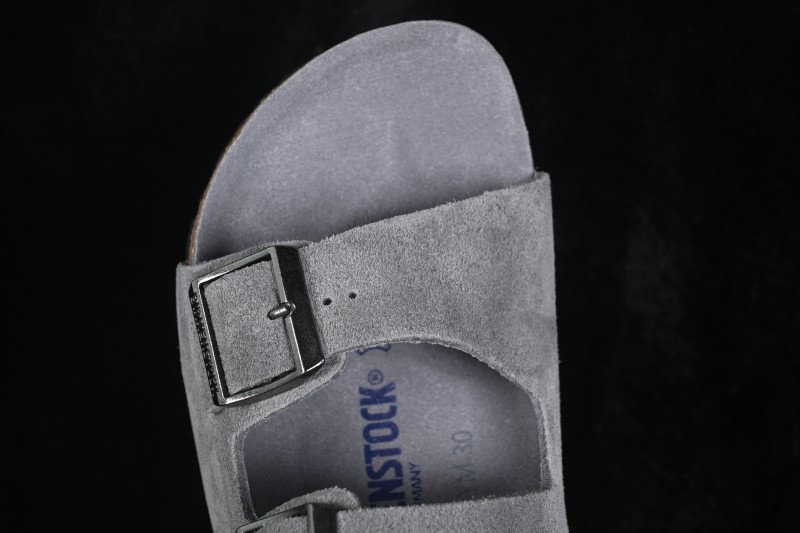 Birkenstock Classic Sandals with Soft Leather and Wool Lining - 1009527