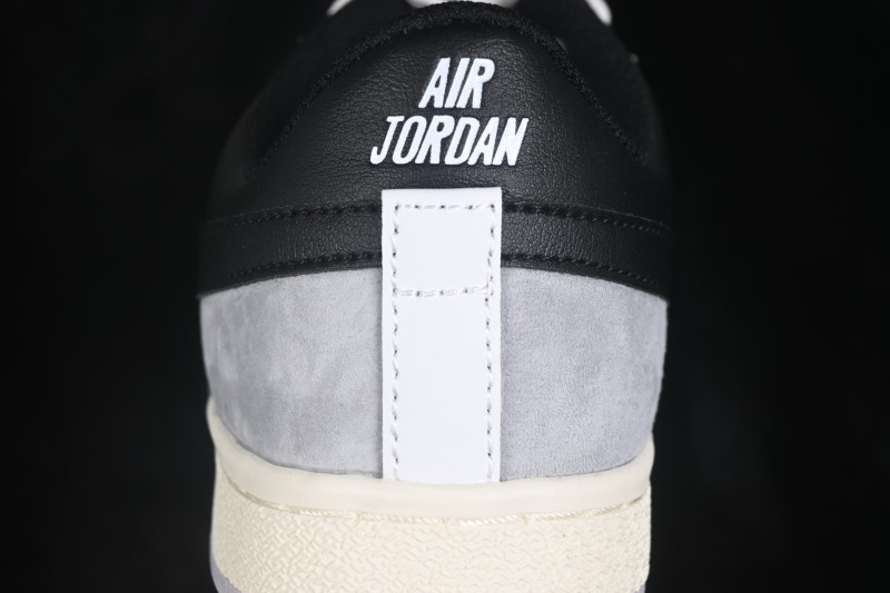 Air Jordan Skyline Low-Top Retro Basketball Shoes with Air Cushioning - IM2055-101