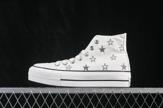 Converse Chuck 70s High-Top Canvas Sneakers with Cushioned Insole - A15563C