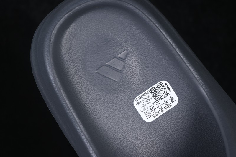 Adidas Yeezy Slide Resin - ID2350