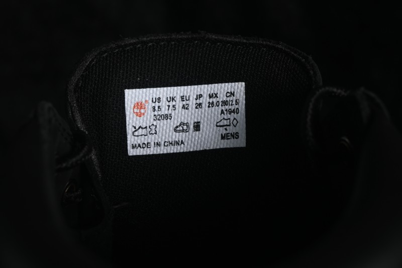 Timberland Classic Mid-Top Black Boots - 032085